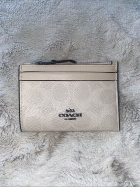 White Coach Card Case Wallet